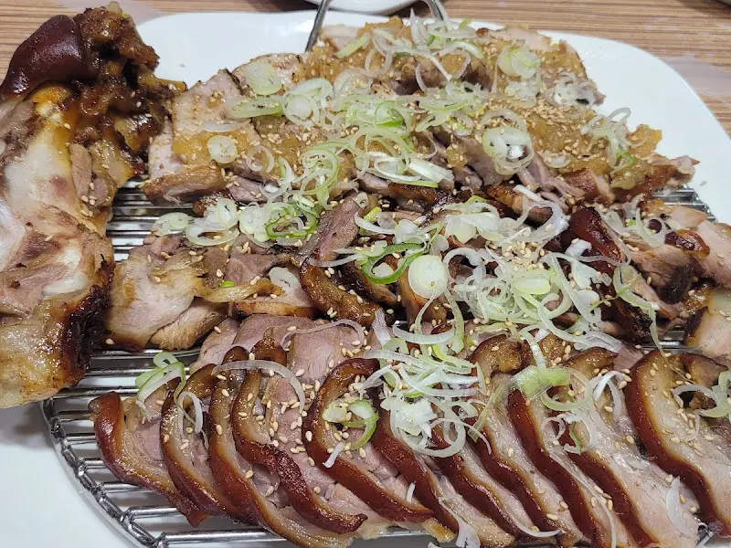 화덕족발과 마늘보쌈