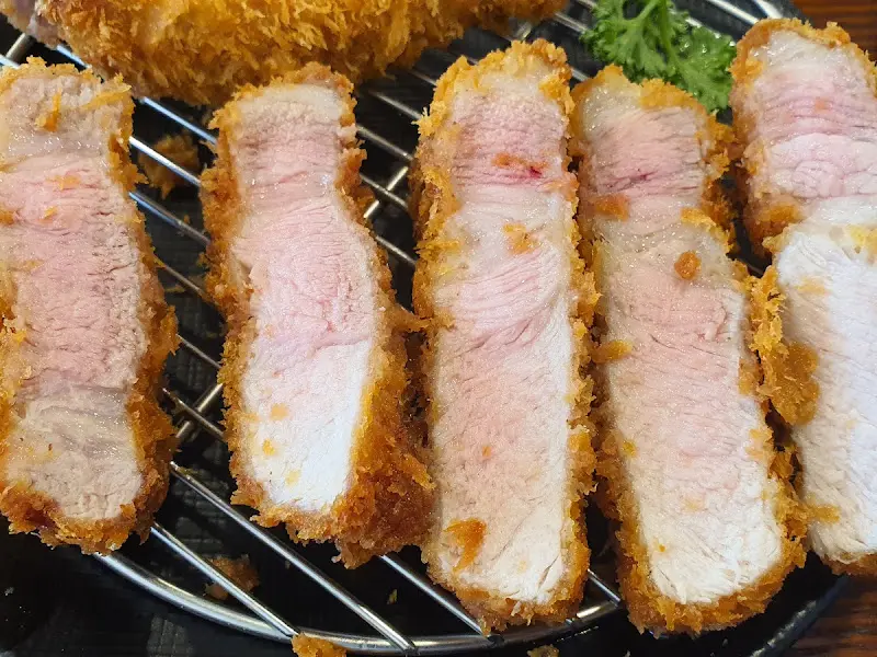 줄지어 놓인 돈카츠