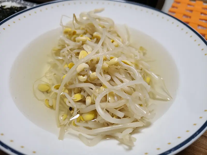 시원한 콩나물국