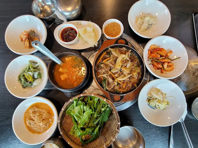 다채로운 한 상 차림