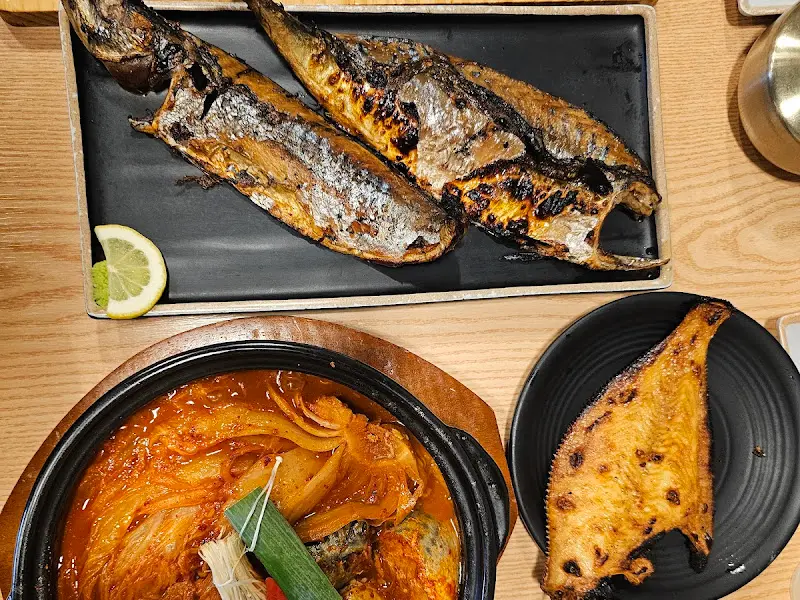 깨끗하게 비운 고등어조림