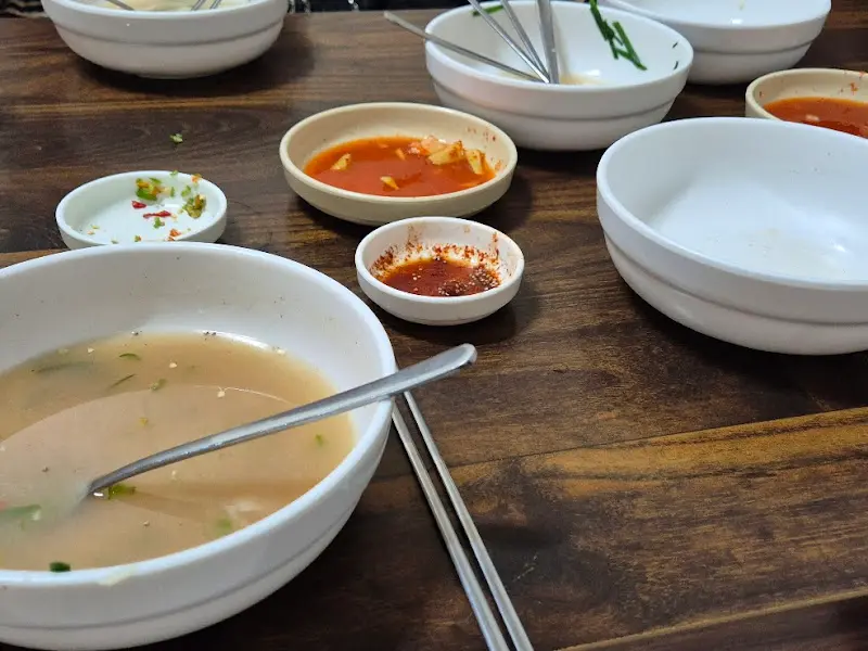 식사 후 테이블