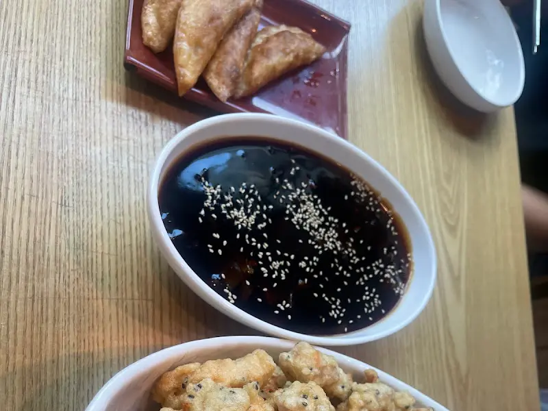 탕수육과 군만두