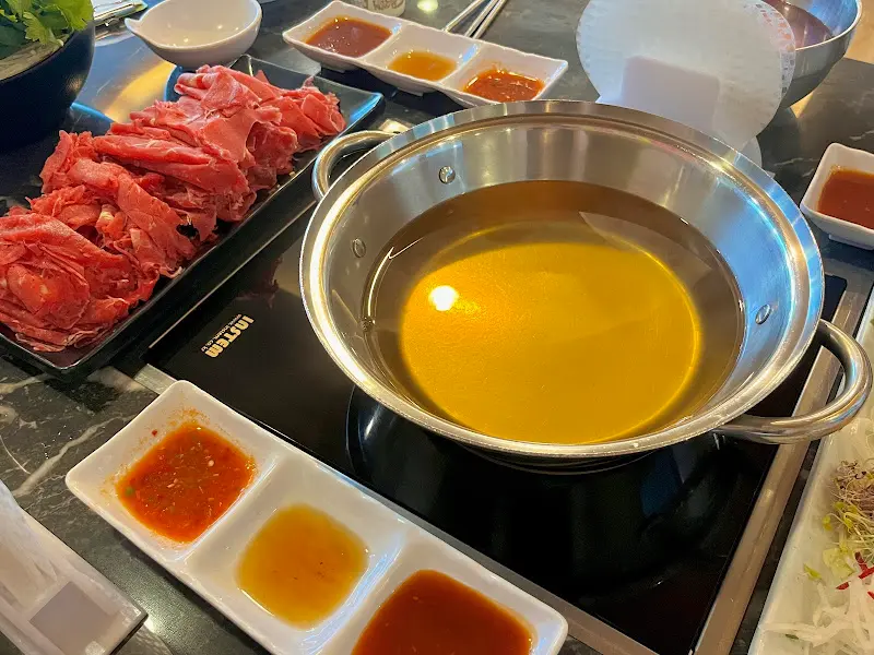 샤브샤브 한 상 차림