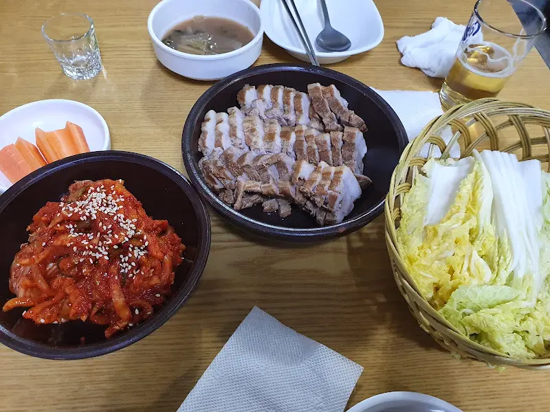 푸짐한 보쌈 한 상 차림