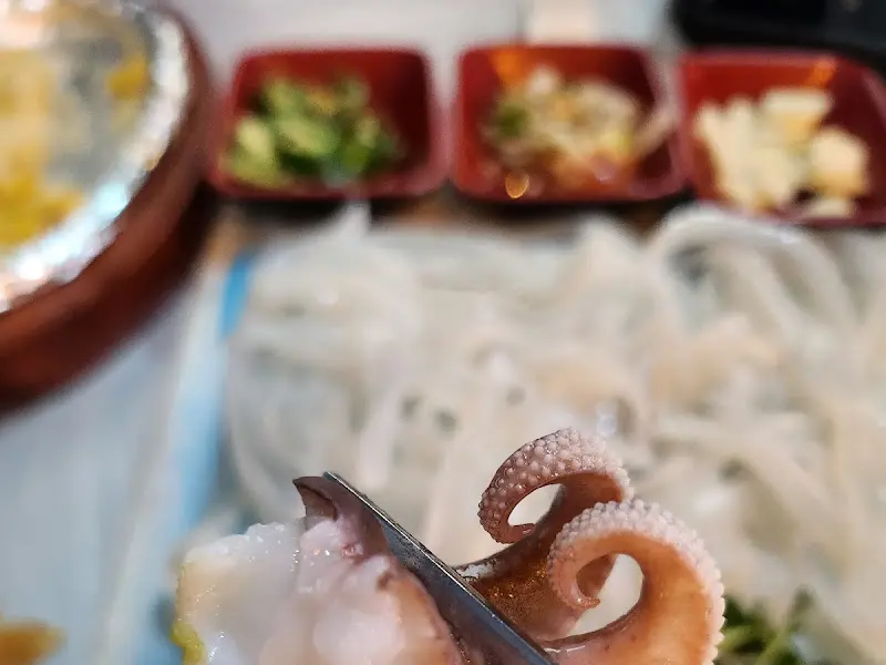 싱싱한 갑오징어회