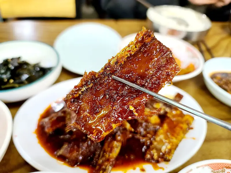 클로즈업된 생선조림