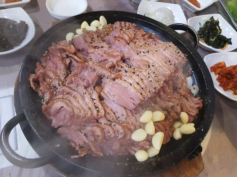 솔잎 오리훈제