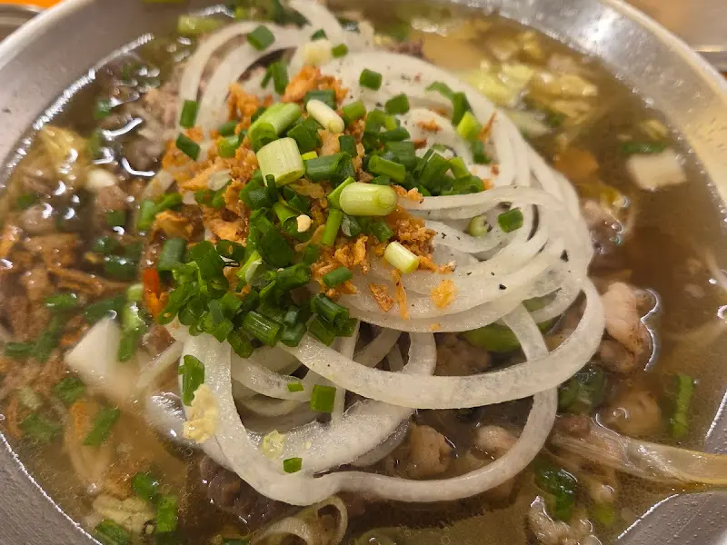 고기듬뿍직화쌀국수