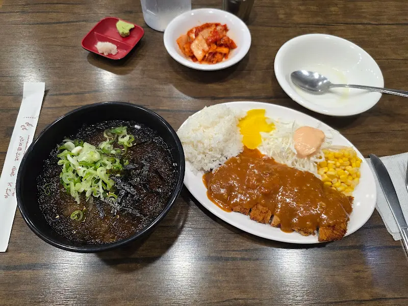 30cm 옛날왕돈까스 비주얼