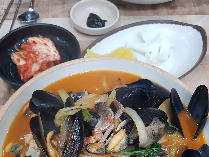해산물이 듬뿍 들어간 짬뽕