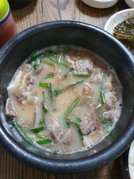 싸리골 식당 순대국