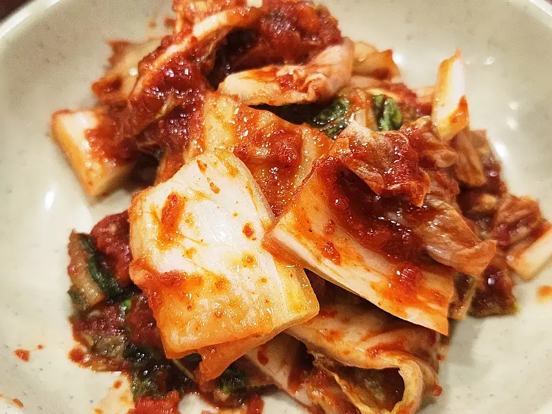 매운 김치의 모습