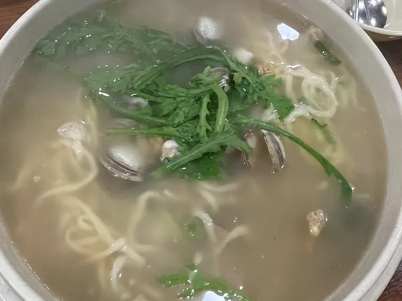 칼국수 그릇