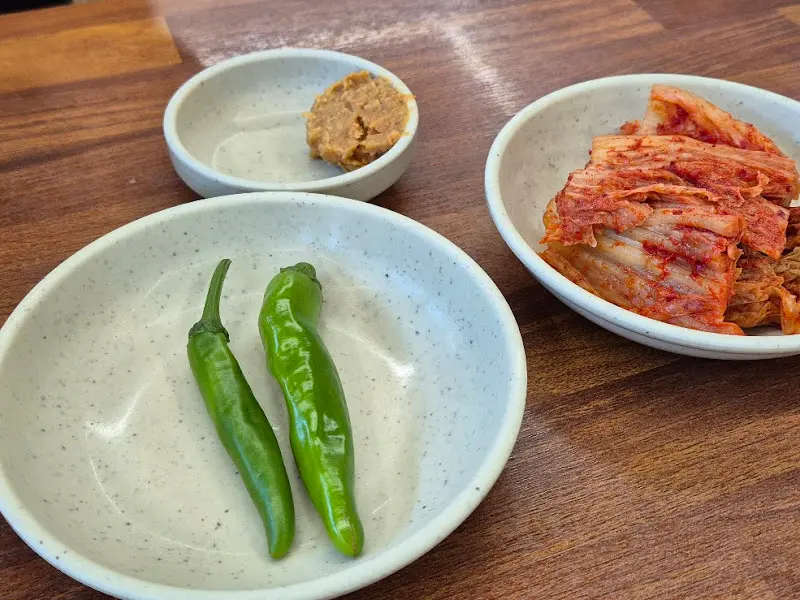 시골집국수 밑반찬