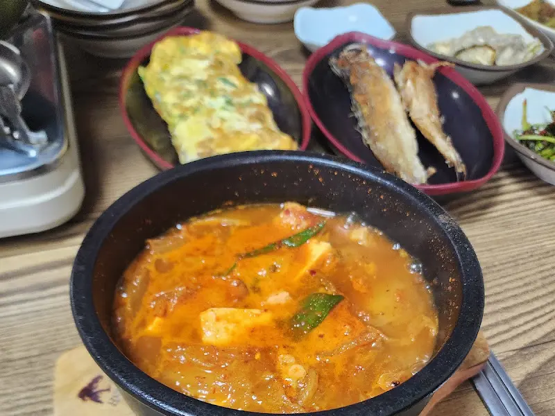 김치찌개와 계란말이