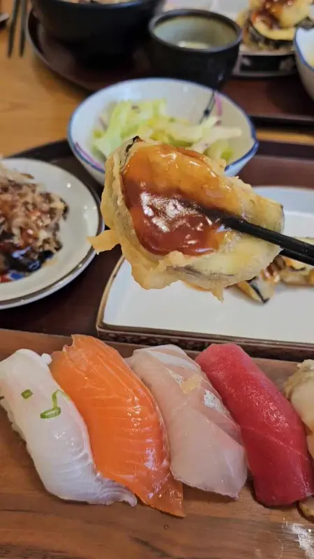 윤기가 흐르는 가지 탕수육