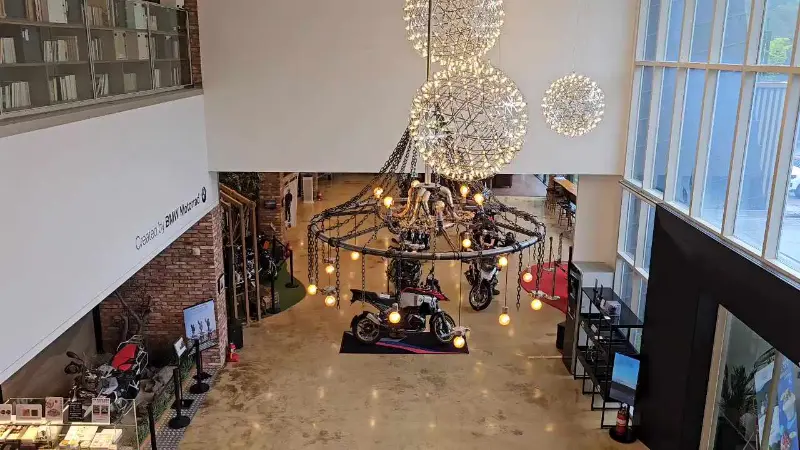 카페 내부 전경