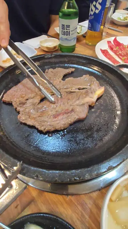 맛있게 구워진 고기
