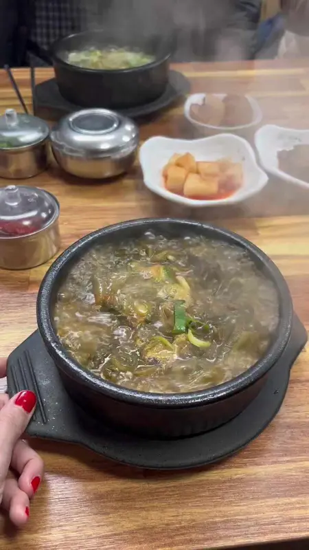 뚝배기에 담긴 해장국