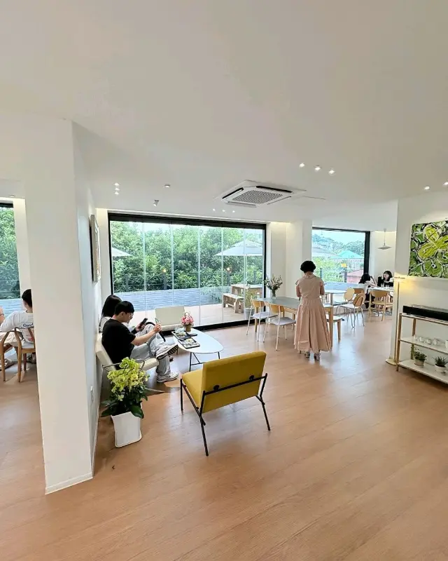 인디파사드 내부 모습