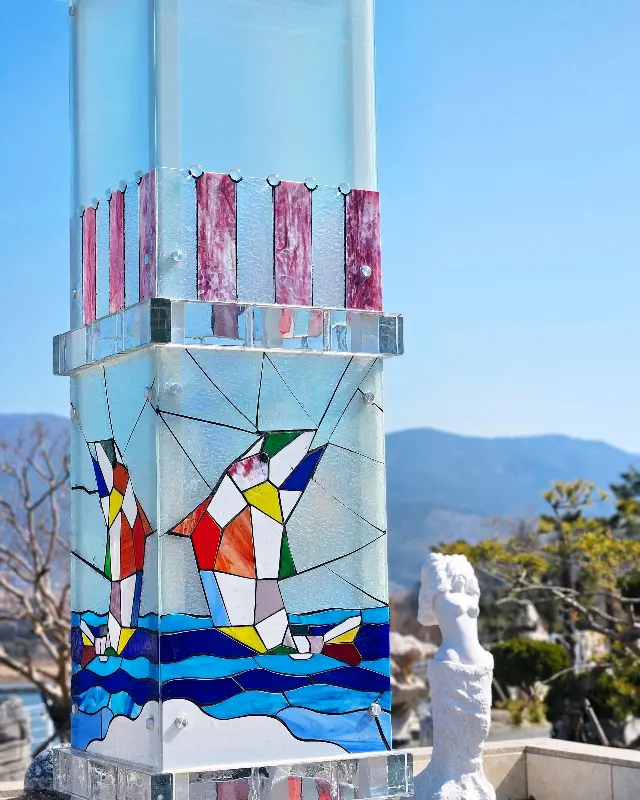 정원에 설치된 조형물