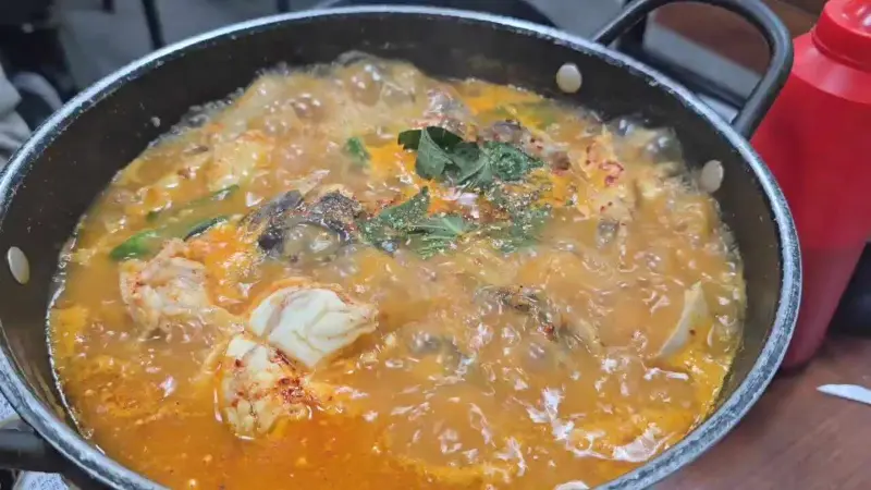 보글보글 끓는 매운탕