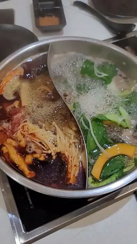 샤브샤브 끓는 모습