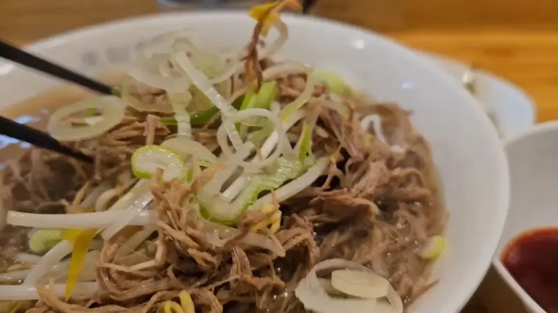 차돌박이와 숙주, 파의 조화