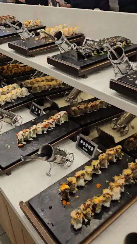 다양한 종류의 초밥