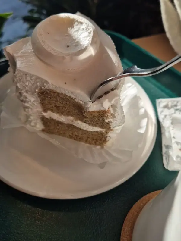 헤이즐넛 초코 케이크