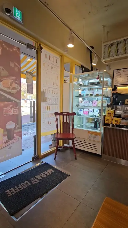 메가커피 내부 모습