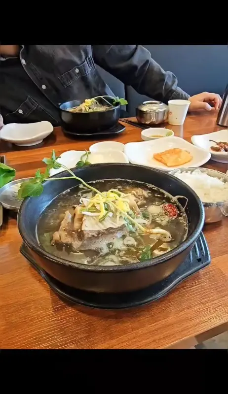 설미옥 갈비탕 전체 모습