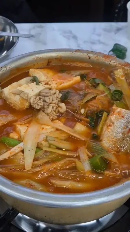 보글보글 끓는 동태탕