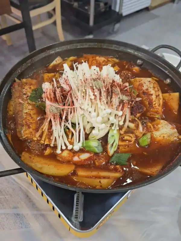 해송횟집의 매운탕