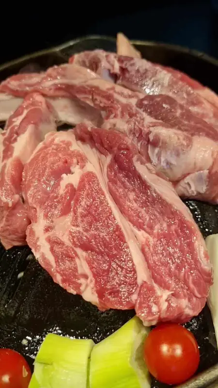 구워지기 전 양고기