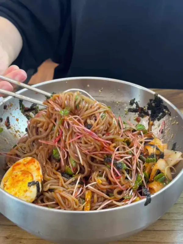 들기름 막국수의 자태