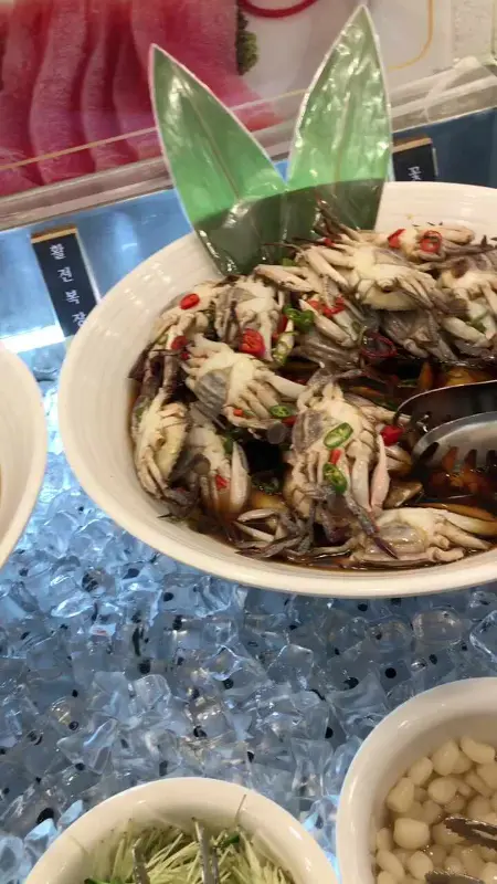 신선한 해산물이 가득한 코너