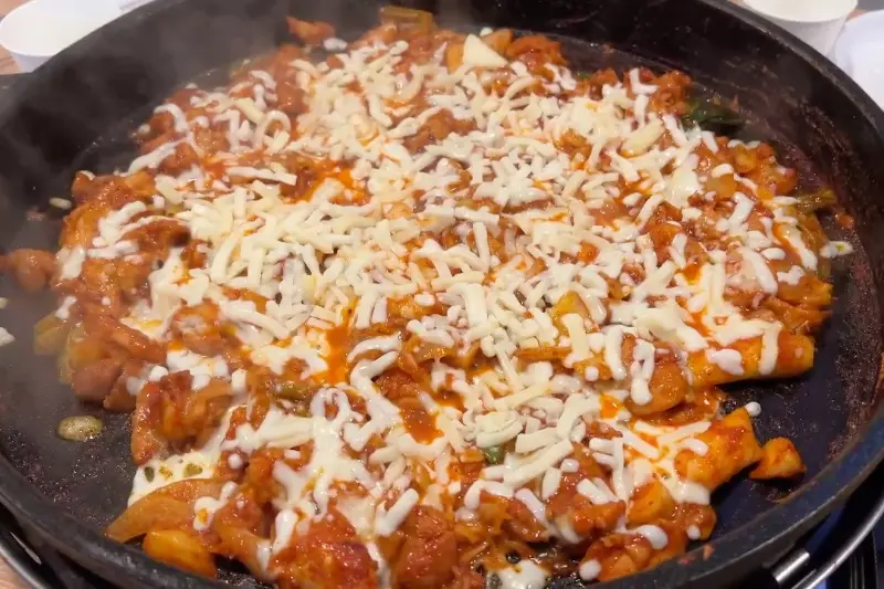 치즈 닭갈비의 비주얼