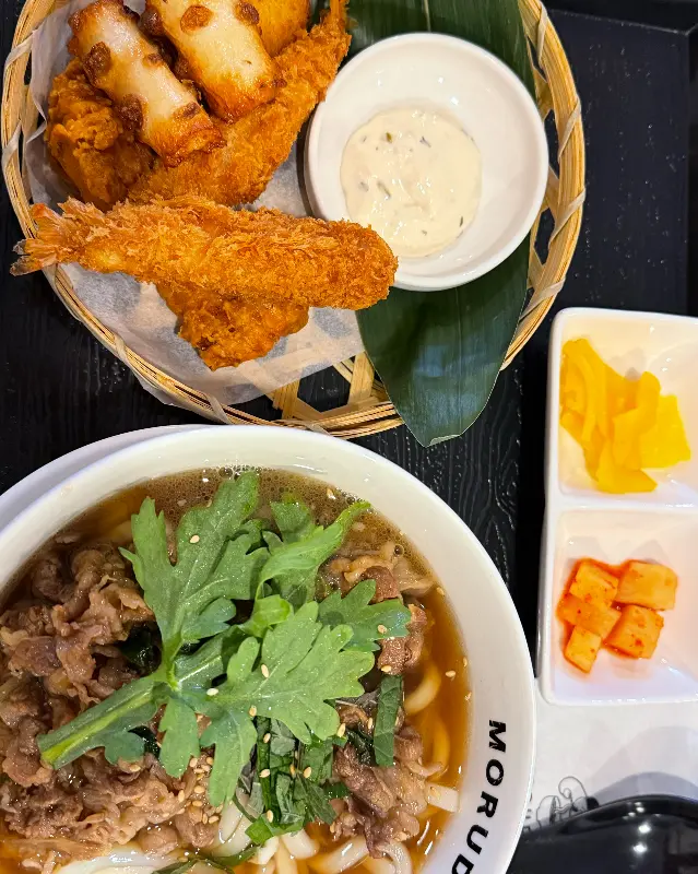 모루동 가게 전경