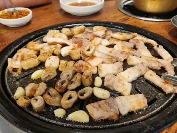 상주에서 혼밥러의 든든한 한 끼, 엉터리생고기 두번째이야기에서 맛있는 무한리필 삼겹살 맛집 탐험기