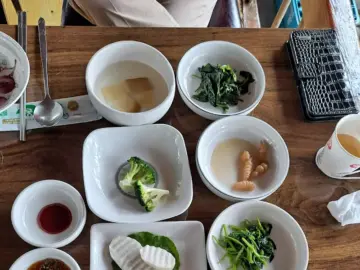 수덕사의 정취와 함께 만끽하는 예산 만희식당 산채정식 맛집 기행