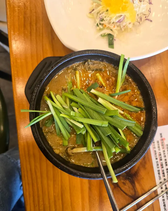 뜨끈한 추어탕의 비주얼