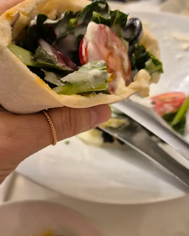 피타브레드 샐러드