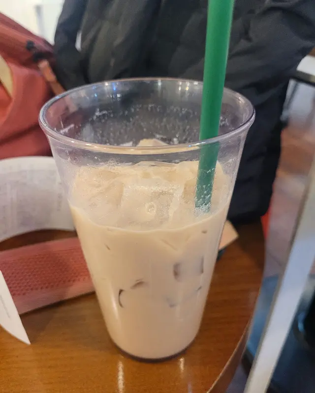 아이스 바닐라 라떼