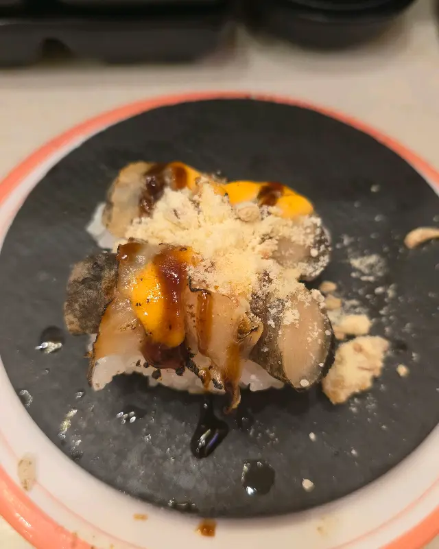 환상적인 비주얼의 육회 초밥