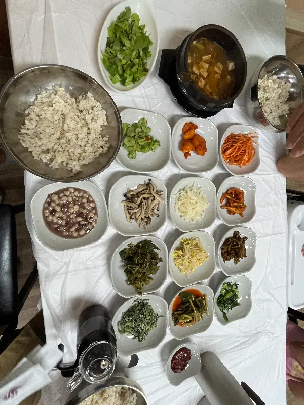 어래정에서 맛본 꿀맛 같은 보리밥 정식