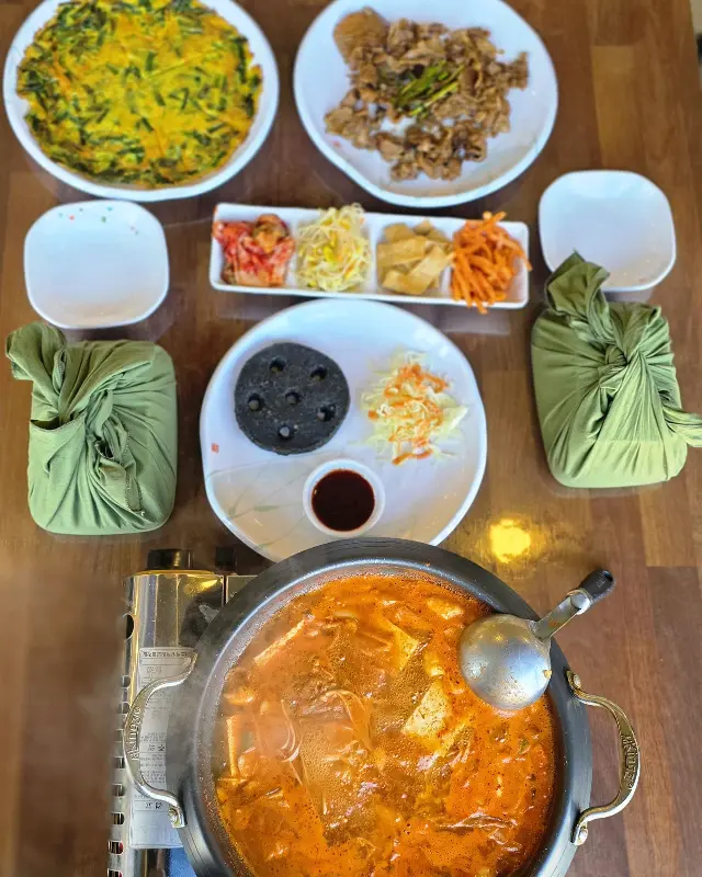 푸짐한 한 상 차림