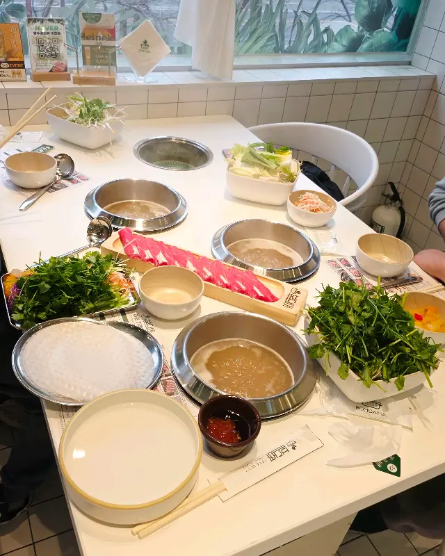 깔끔하게 준비된 테이블