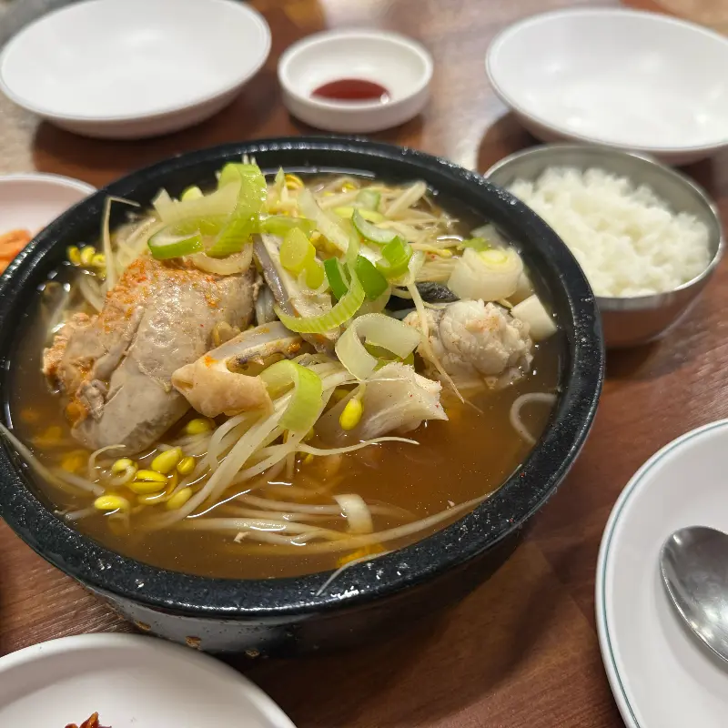 시원한 국물이 일품인 아구탕